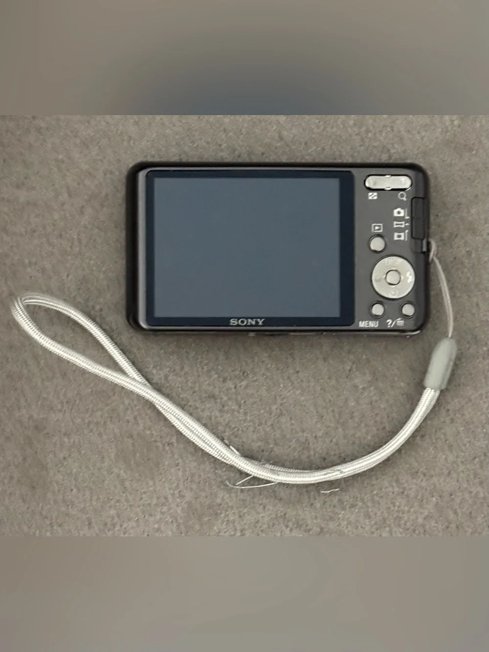 Sony Cyber-shot DSC-W570 Compact Camera 16.1MP 5x Optical Zoom Silver